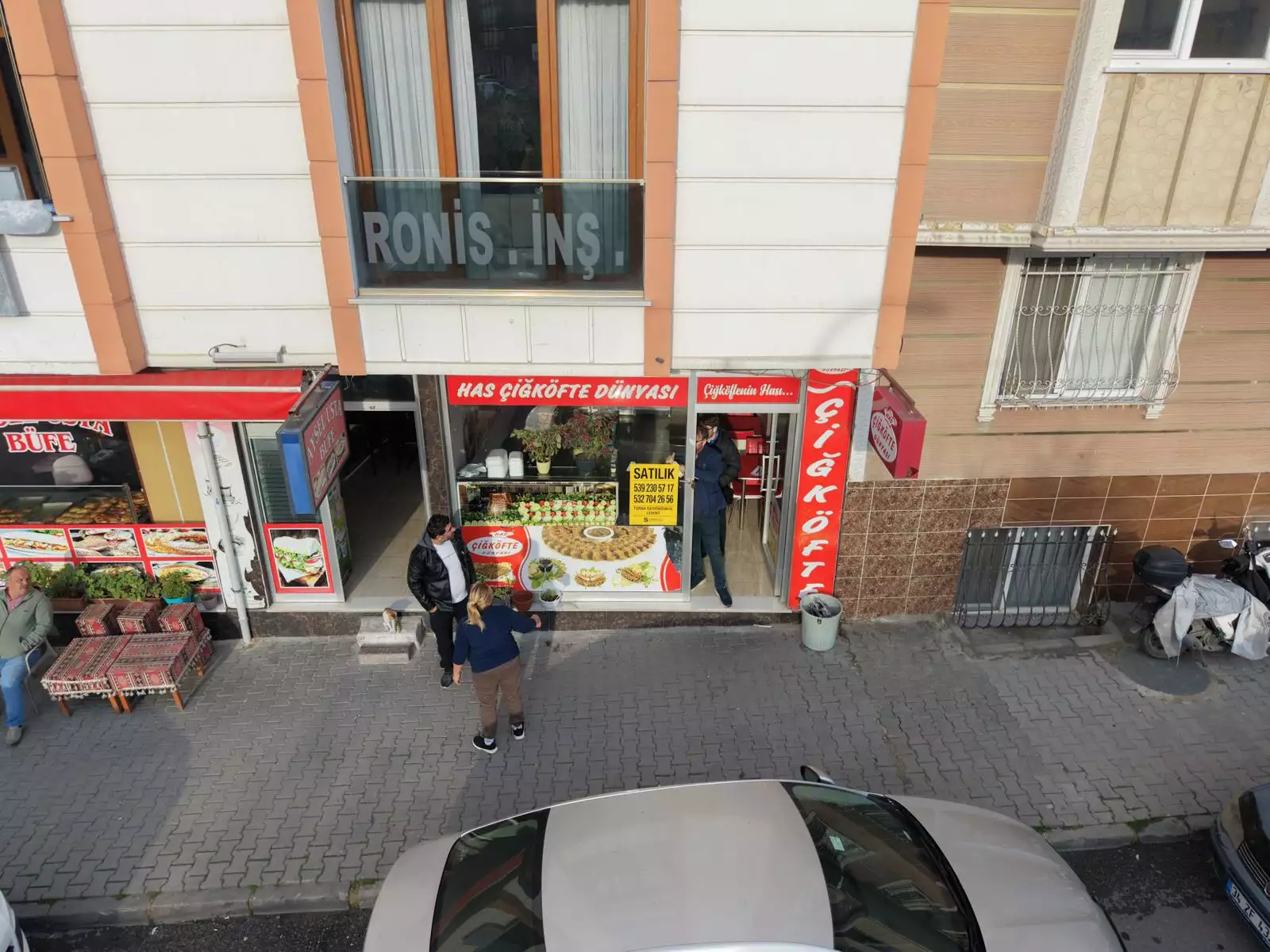 ESENYURT AKEVLER'DE OKUL KARŞISINDA SATILIK DÜKKAN VE BODRUM