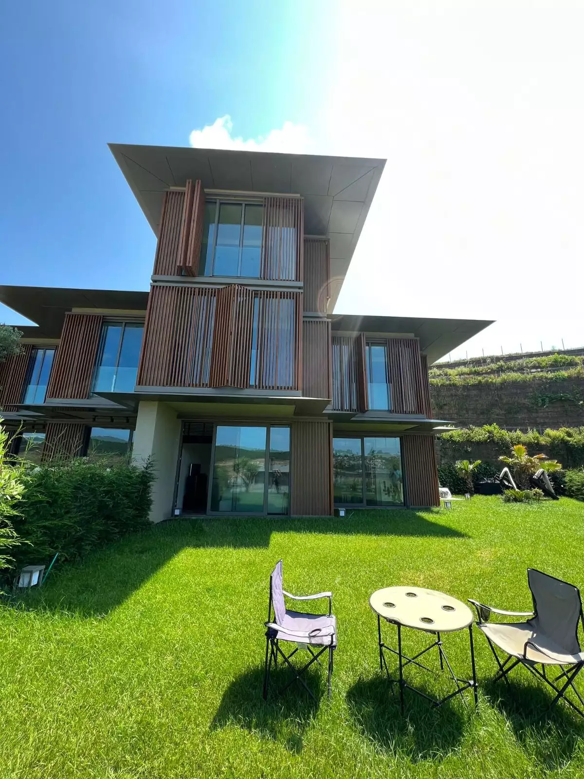 TAPULU-RİVA DÜŞLER VADİSİNDE ÖZEL TASARIM 4+1 SATILIK VİLLA