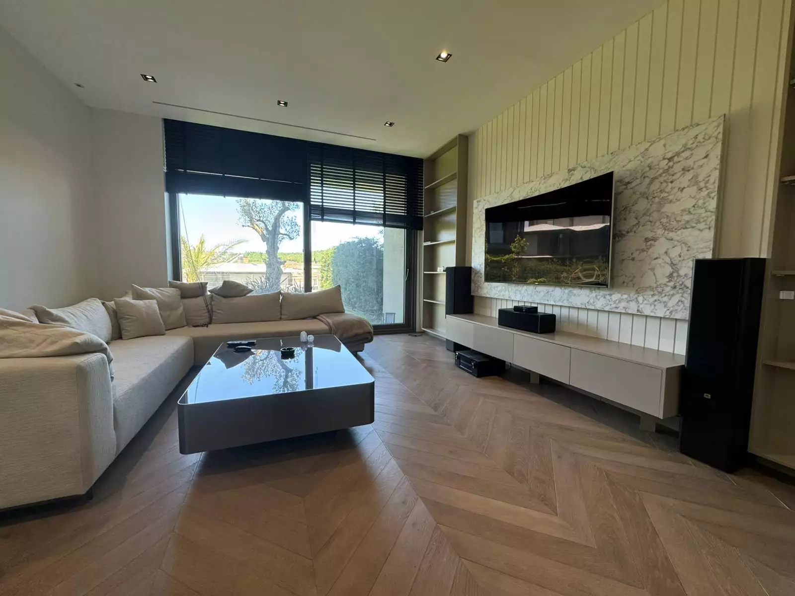 TAPULU-RİVA DÜŞLER VADİSİNDE ÖZEL TASARIM 4+1 SATILIK VİLLA