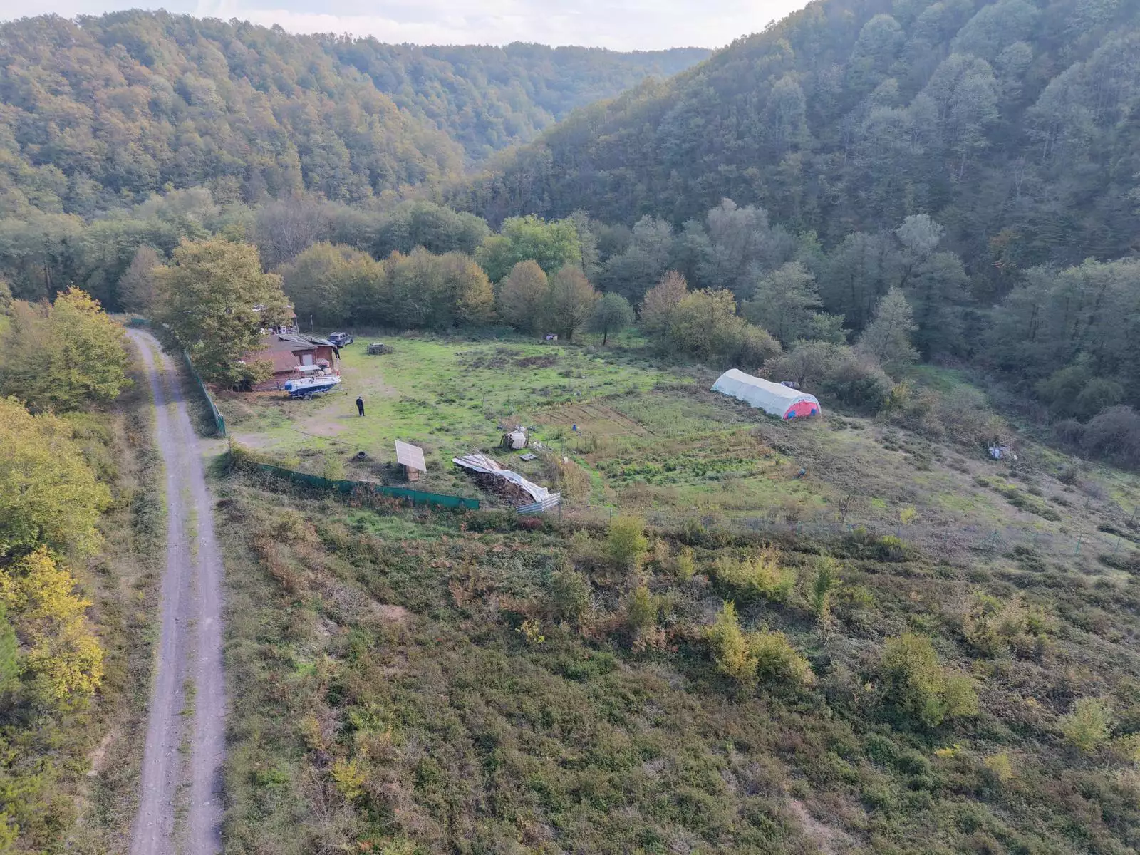 ŞİLEDE SATILIK ÇİFTLİK EVİ ( HAYVANCILIĞA UYGUN )