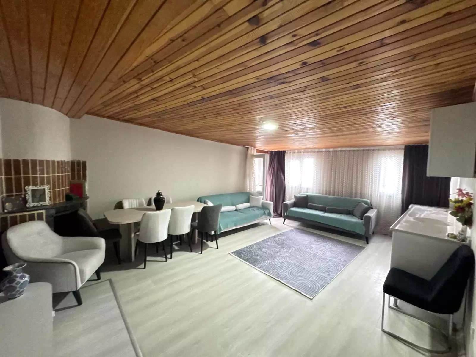 AVCILARDA 2 AYRI GİRİŞLİ SATILIK DUBLEKS DAİRE (ÇATI PİYESİ YOK)