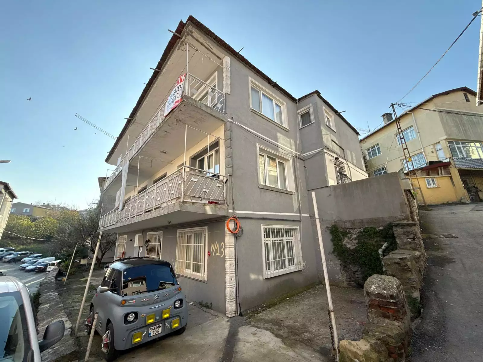 İSTİNYE VİLLA PROJELERİNİN YANINDA 5 DAİRELİ SATILIK BİNA