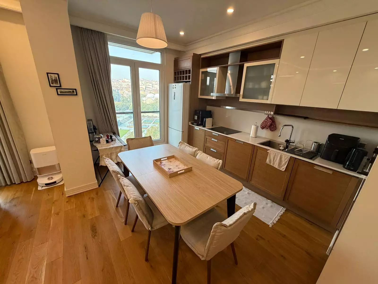 POLAT PİYALEPAŞA'DA GENİŞ TİP SATILIK 2+1 DAİRE (yeni kiracılı)