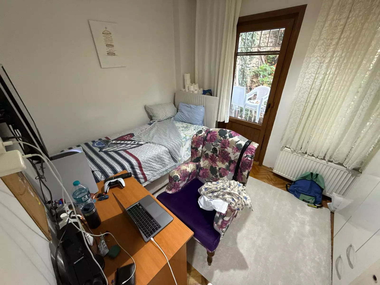 ÜSKÜDAR SAHİLE 5 DK MESAFEDE SATILIK 2+1 DAİRE