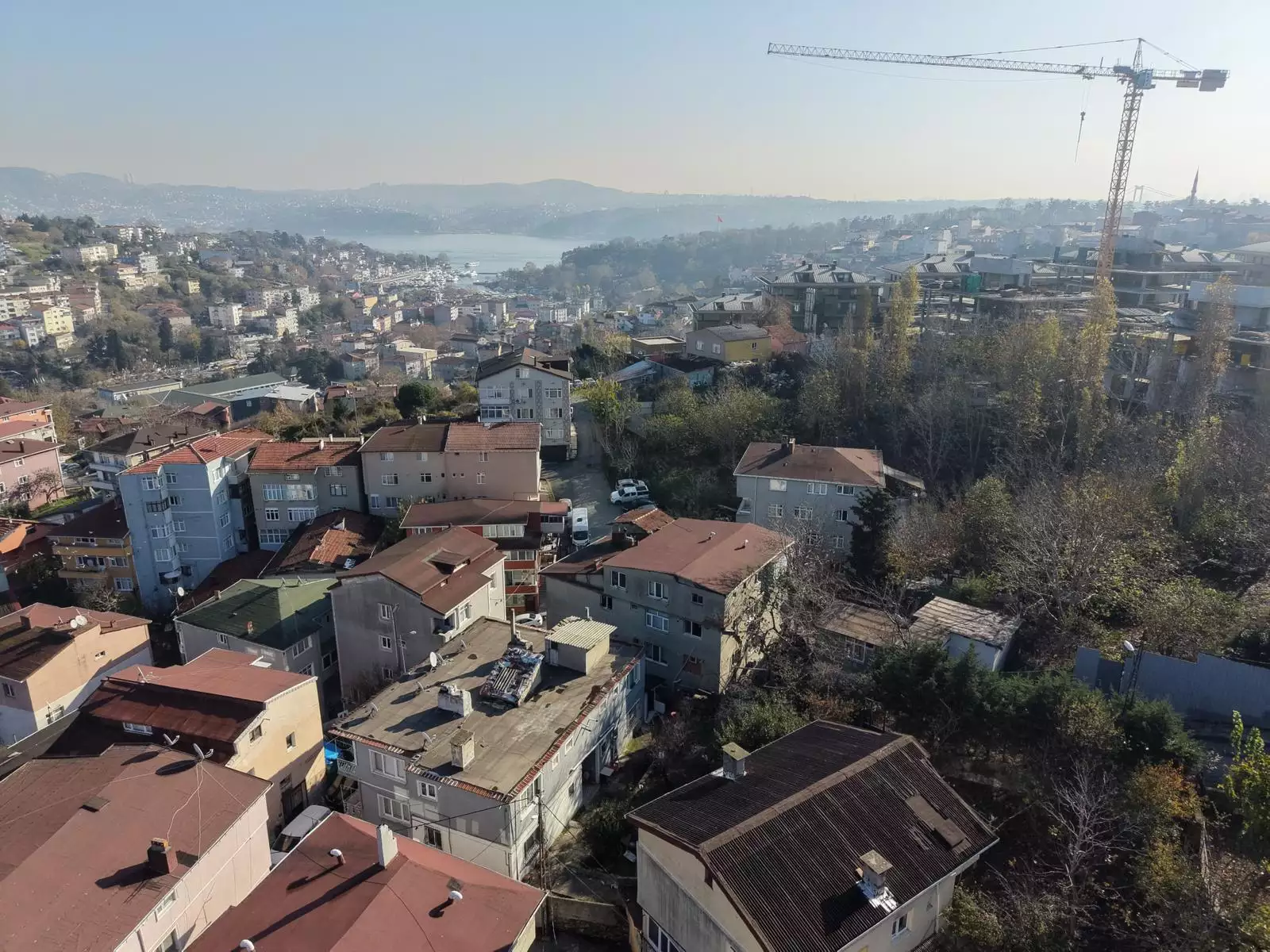 İSTİNYE VİLLA PROJELERİNİN YANINDA 5 DAİRELİ SATILIK BİNA