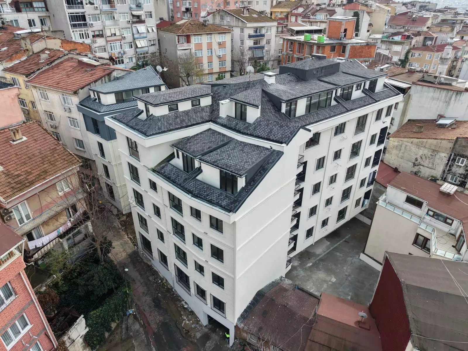 BEYOĞLU KASIMPAŞADA SIFIR YENİ BİNADA SATILIK 2+1 DAİRE