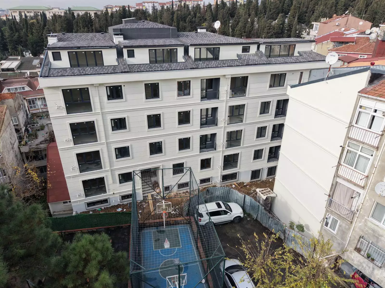 BEYOĞLU KASIMPAŞADA SIFIR YENİ BİNADA SATILIK 2+1 DAİRE