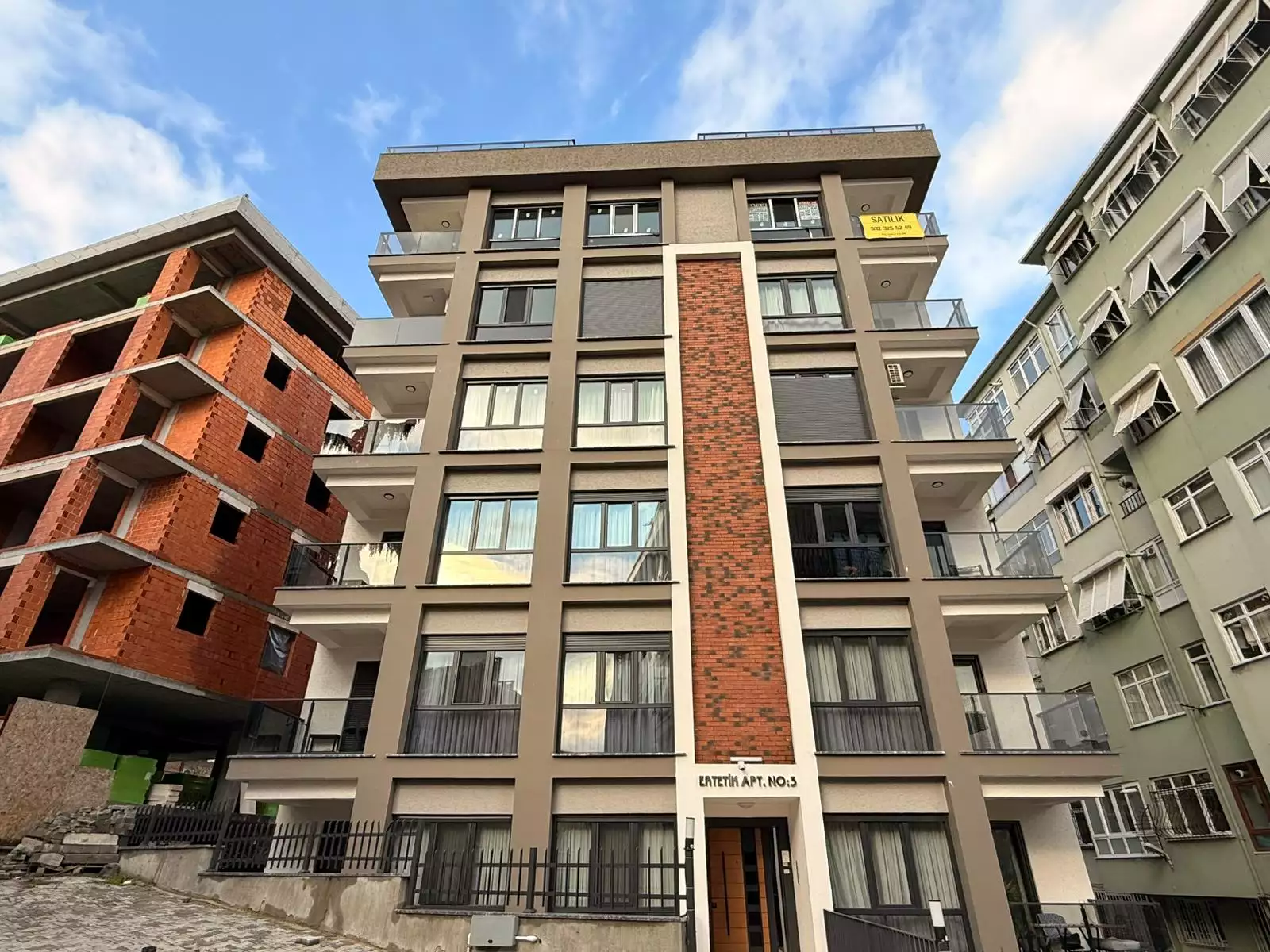 BEŞİKTAŞ DİKİLİTAŞ YENİ BİNADA DENİZ MANZARALI SATILIK 4+2 DAİRE