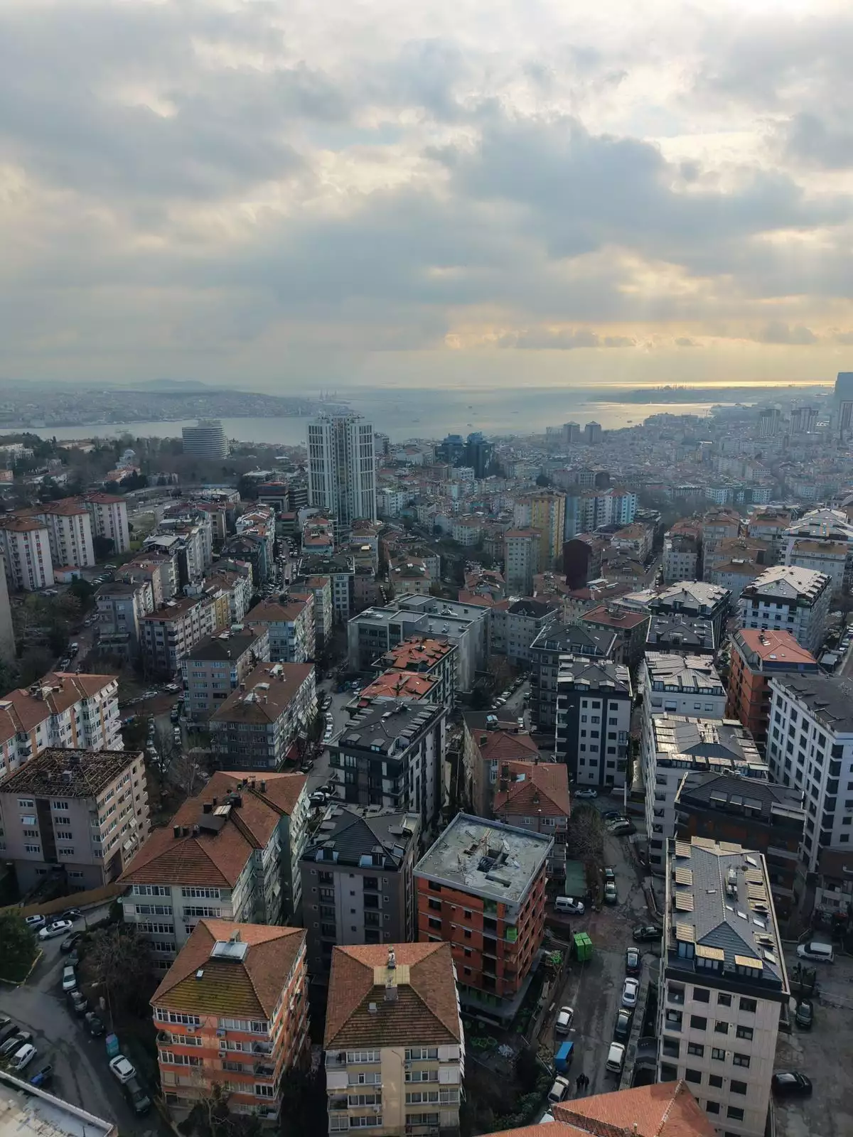 BEŞİKTAŞ DİKİLİTAŞ YENİ BİNADA DENİZ MANZARALI SATILIK 4+2 DAİRE