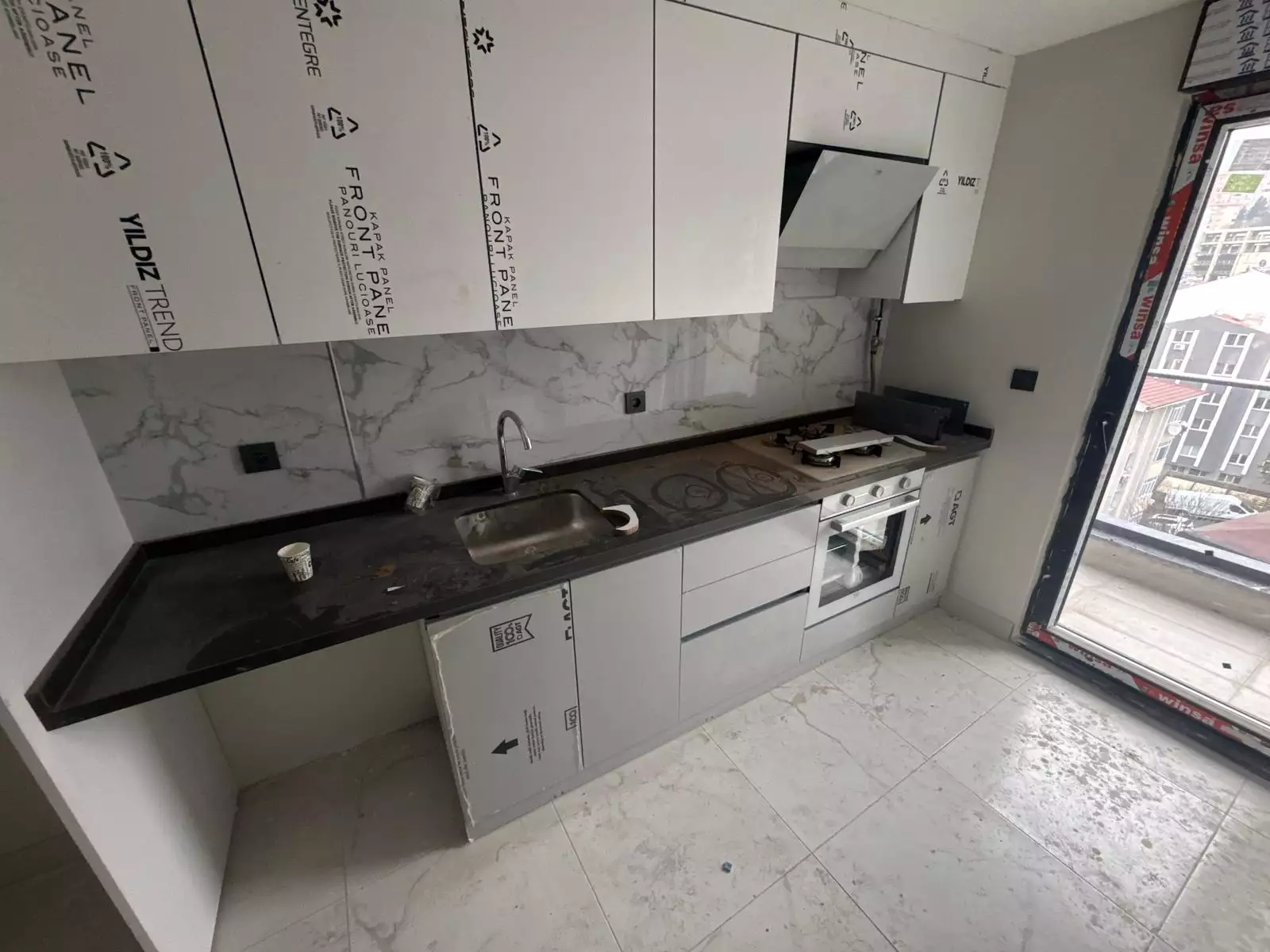 BEŞİKTAŞ DİKİLİTAŞ'TA OTOPARKLI YENİ BİNADA SATILIK 3+1 DAİRE