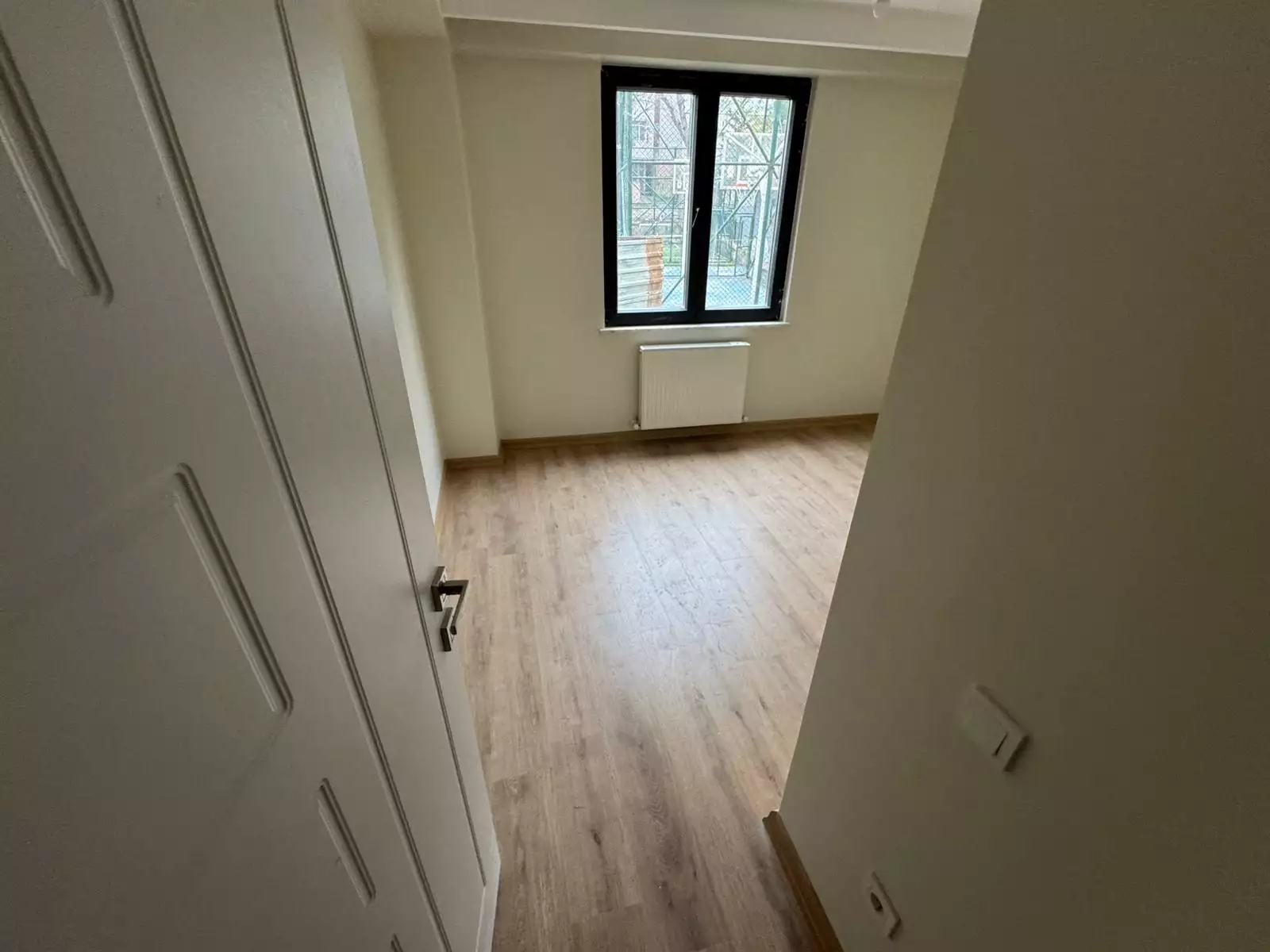 BEYOĞLU KASIMPAŞADA SIFIR YENİ BİNADA SATILIK 2+1 DAİRE
