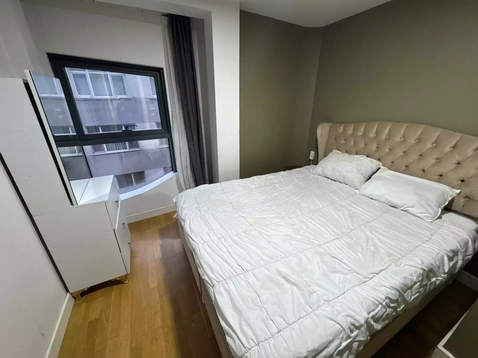 TAKSİM PETEK RESİDENCE'DA 2+1 SATILIK DAİRE