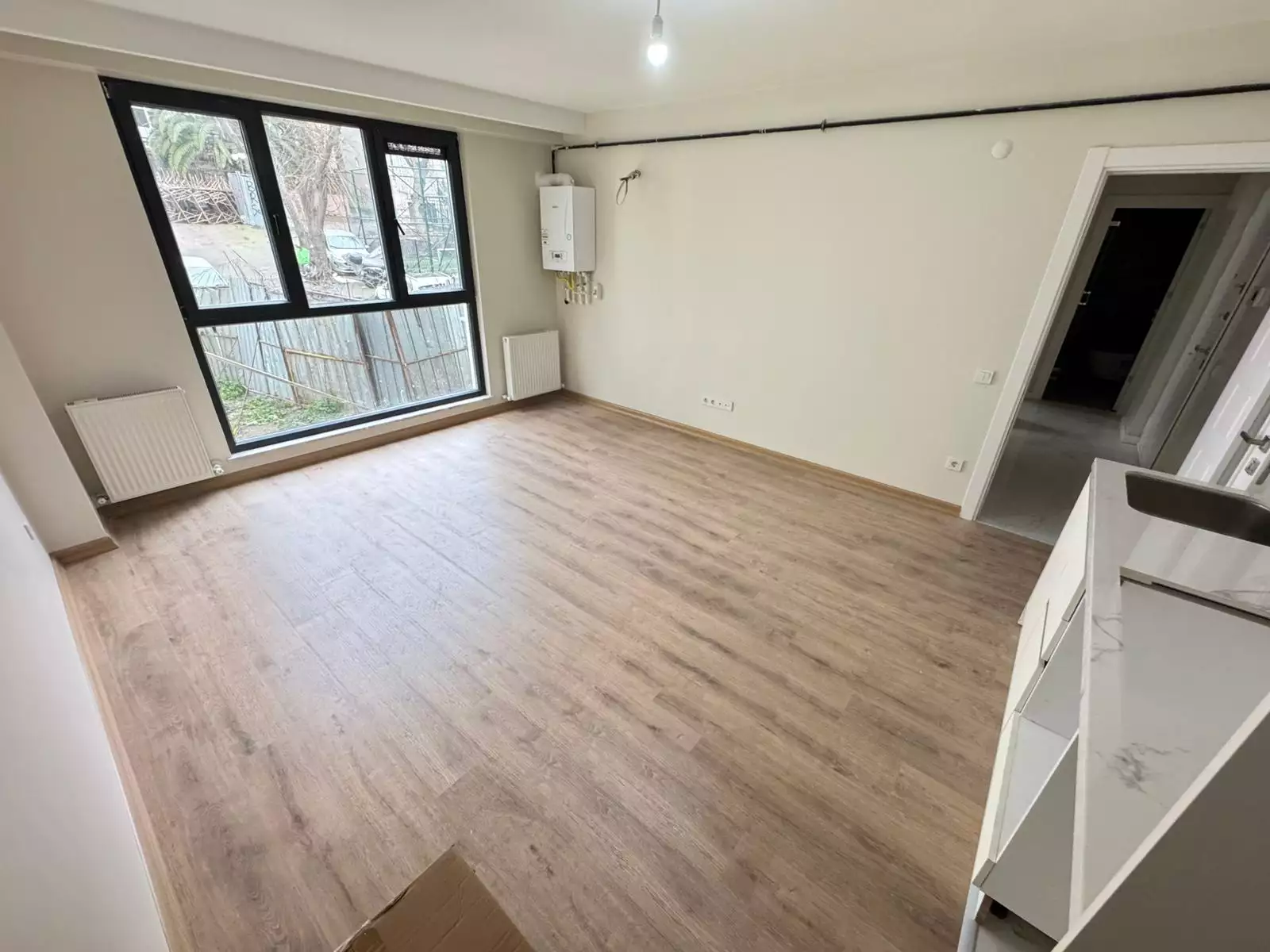 BEYOĞLU KASIMPAŞADA SIFIR YENİ BİNADA SATILIK 2+1 DAİRE