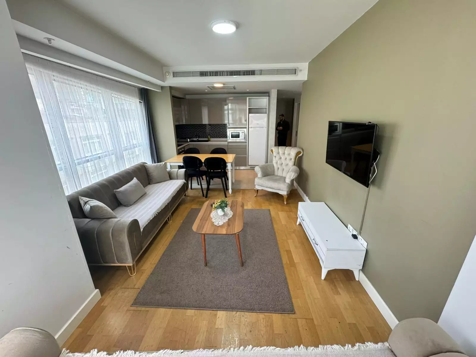 TAKSİM PETEK RESİDENCE'DA 2+1 SATILIK DAİRE