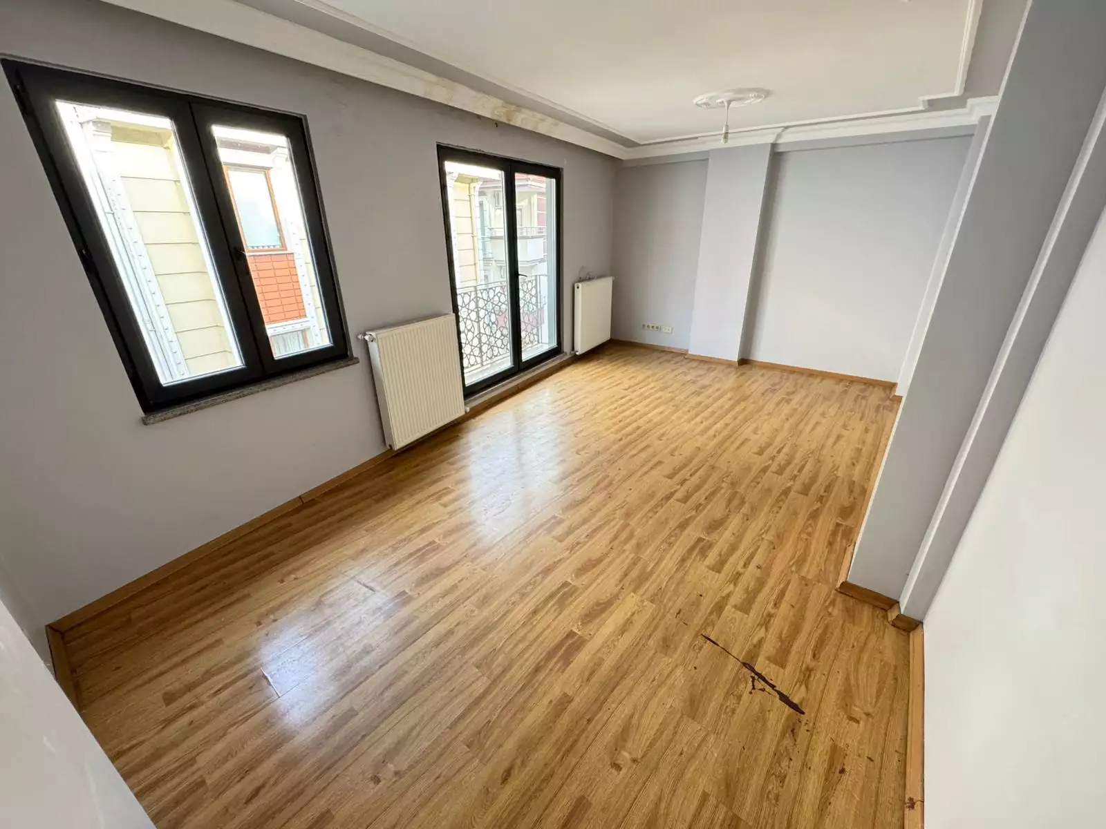 ÇELİKTEPEDE YENİ BİNADA KİRALIK 3+1 ÇATI DUBLEKS