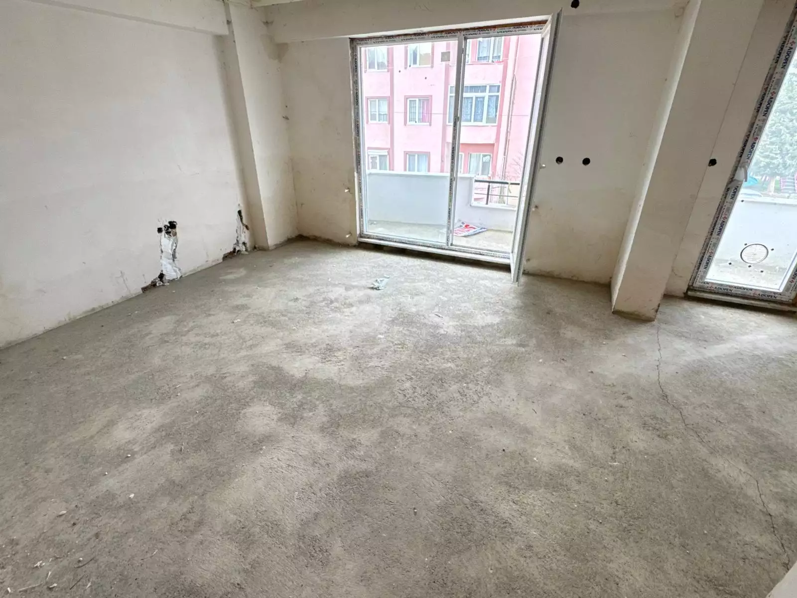 KARTEPE ARSLANBEY KONAKLARINDA SATILIK NATAMAM 5+1 BAHÇE DUBLEKS