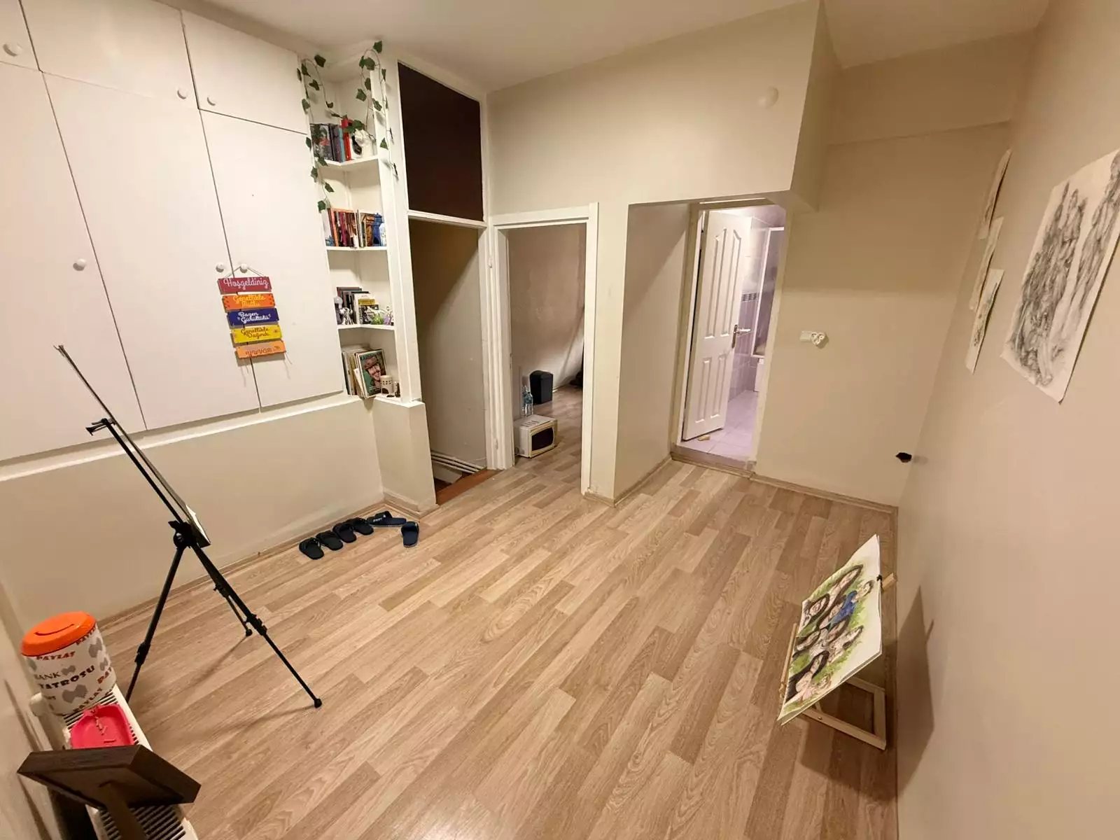 BAHÇELİEVLERDE SİTE İÇİNDE BAHÇELİ 2 KATLI SATILIK MÜSTAKİL EV