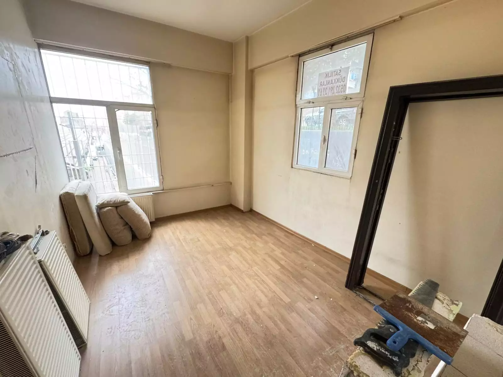 KADIKÖY HASANPAŞA'DA GAZHANE'NİN YANINDA SATILIK 160 M2 DÜKKAN