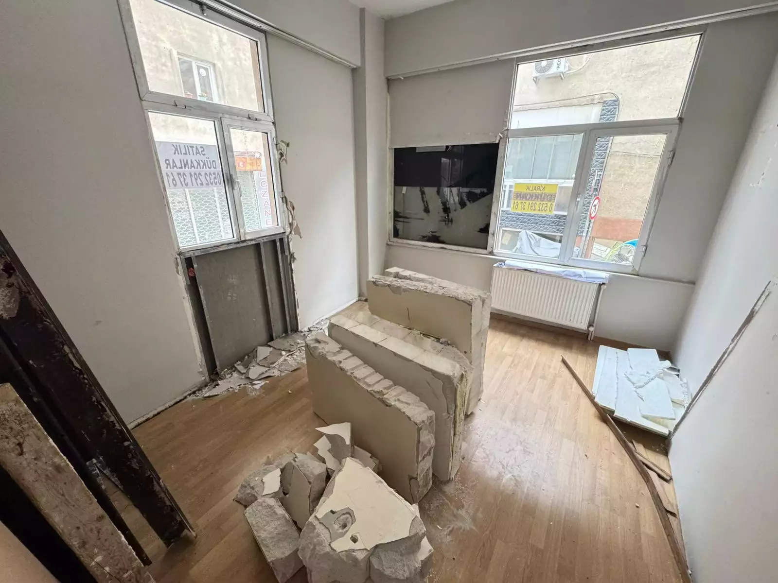 KADIKÖY HASANPAŞA'DA GAZHANE'NİN YANINDA KİRALIK 160 M2 DÜKKAN