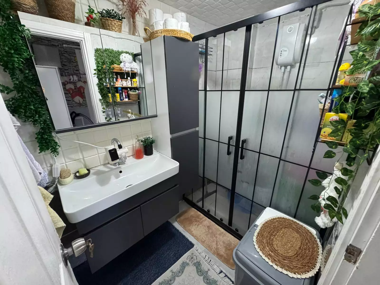 SEFAKÖYDE 2 AYRI GİRİŞLİ SATILIK 4+2 DUBLEKS DAİRE