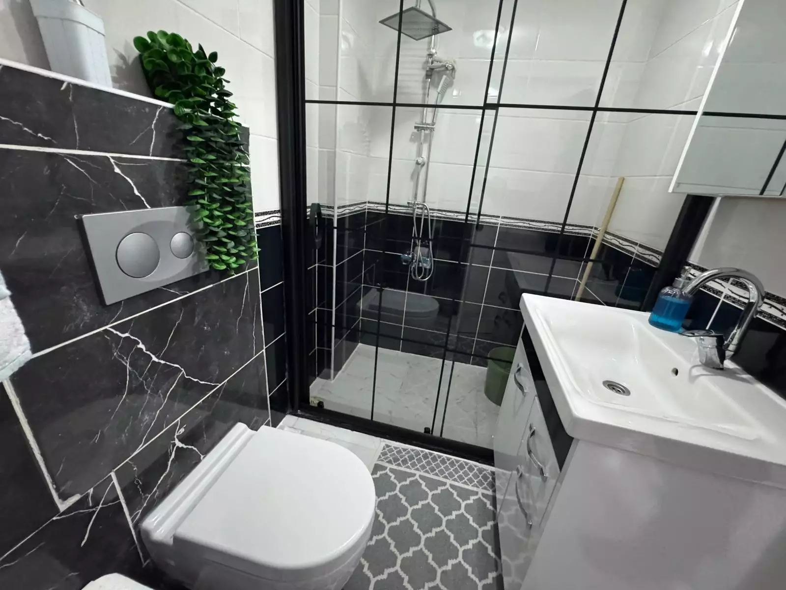 ESENTEPE MAHALLESİNDE 11 YILLIK BİNADA KİRALIK 3+1 DAİRE