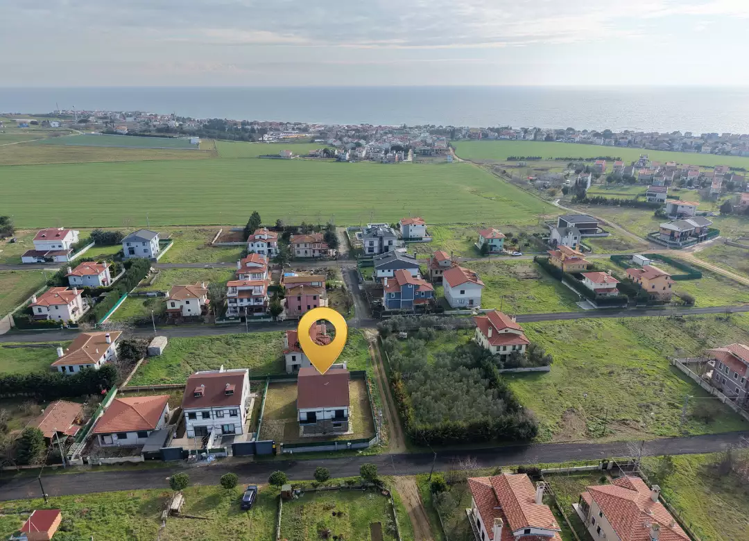 SİLİVRİDE DENİZ MANZARALI SATILIK SIFIR 7+2 LÜKS VİLLA