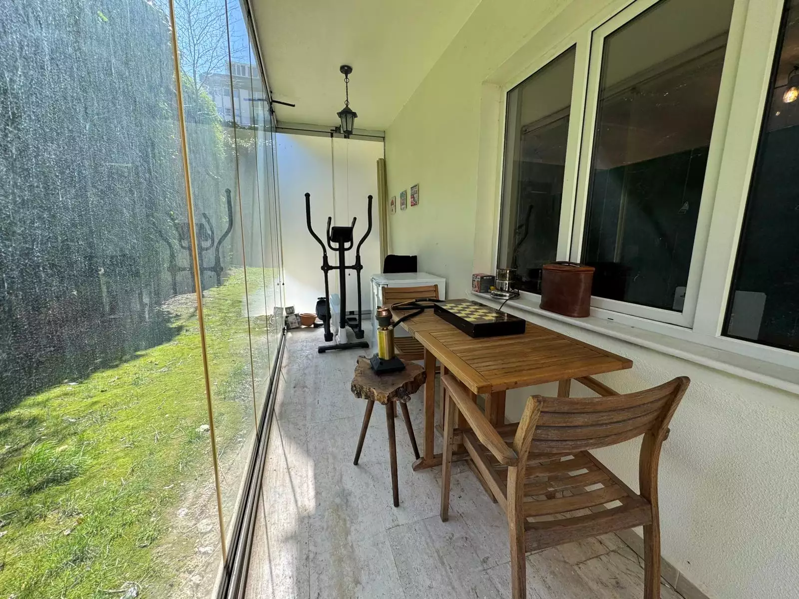 DARÜŞAFAKA HAVUZLU SİTE İÇERİSİNDE SATILIK 2+1 BAHÇE KATI DAİRE