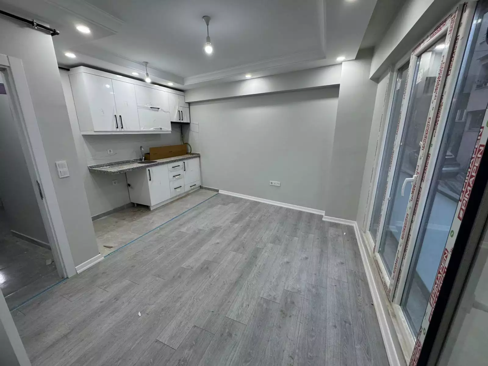 ORTABAYIRDA METROYA YAKIN YENİ BİNADA KİRALIK 2+1 DAİRE