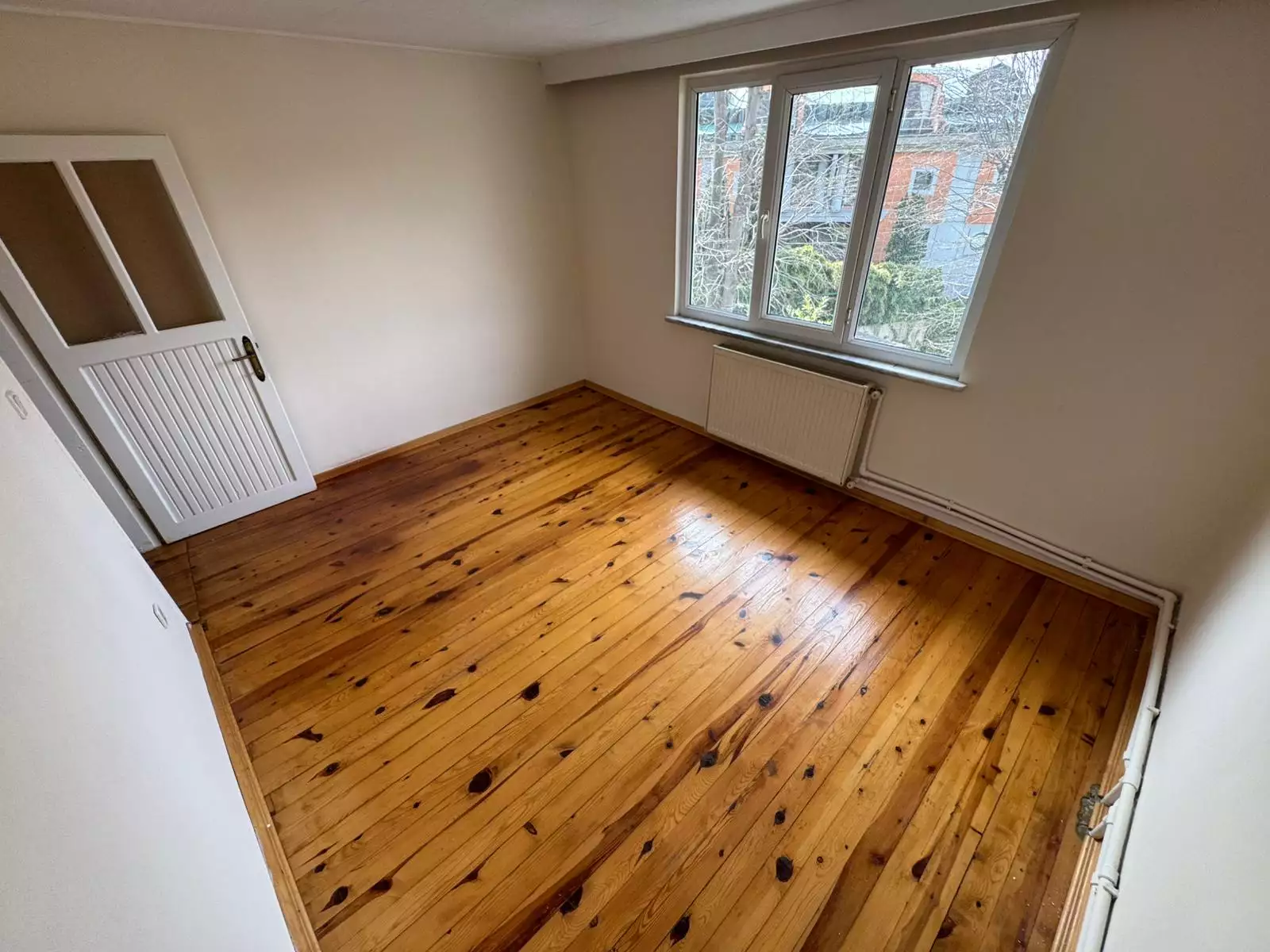 ARNAVUTKÖYDE LÜKS SİTELERİN ARASINDA KİRALIK 3+1 DUBLEKS DAİRE