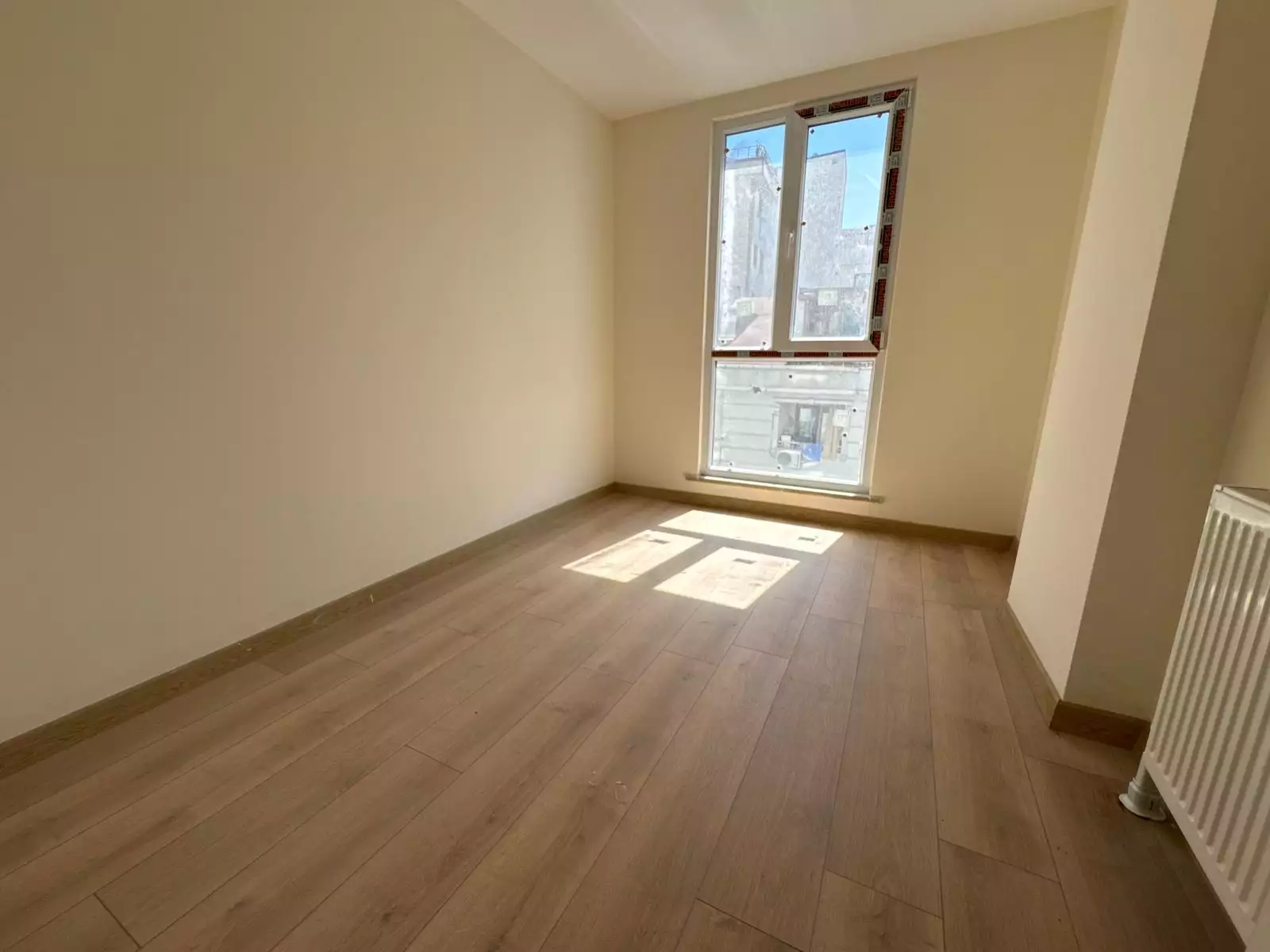 KAĞITHANE GÜLTEPE ZENİCON REZİDANSTA KİRALIK 2+1 DAİRE OTOPARKLI