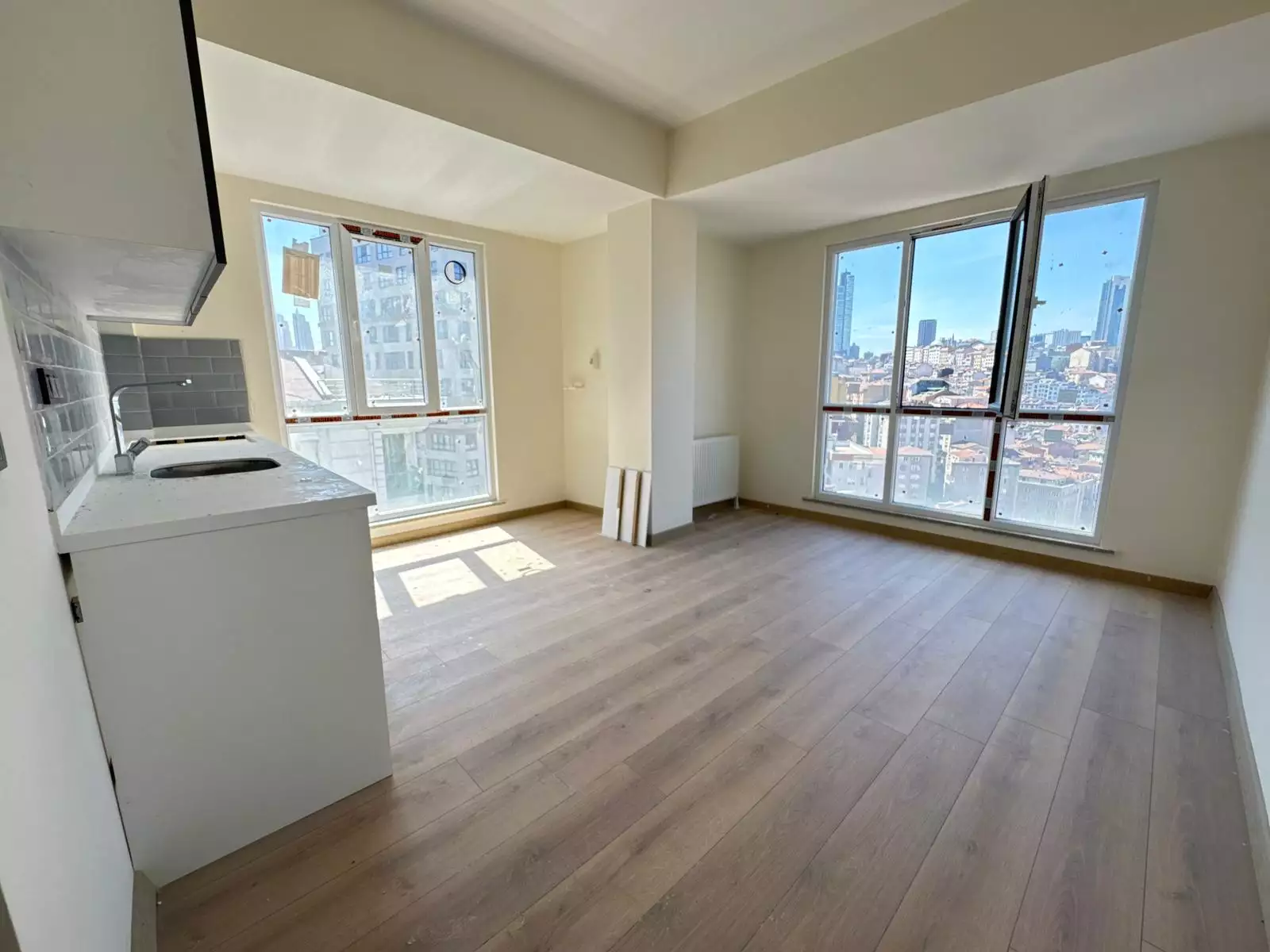 KAĞITHANE GÜLTEPE ZENİCON REZİDANSTA KİRALIK 2+1 DAİRE OTOPARKLI