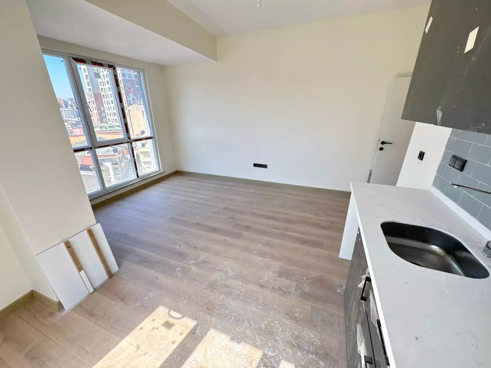 KAĞITHANE GÜLTEPE ZENİCON REZİDANSTA KİRALIK 2+1 DAİRE OTOPARKLI