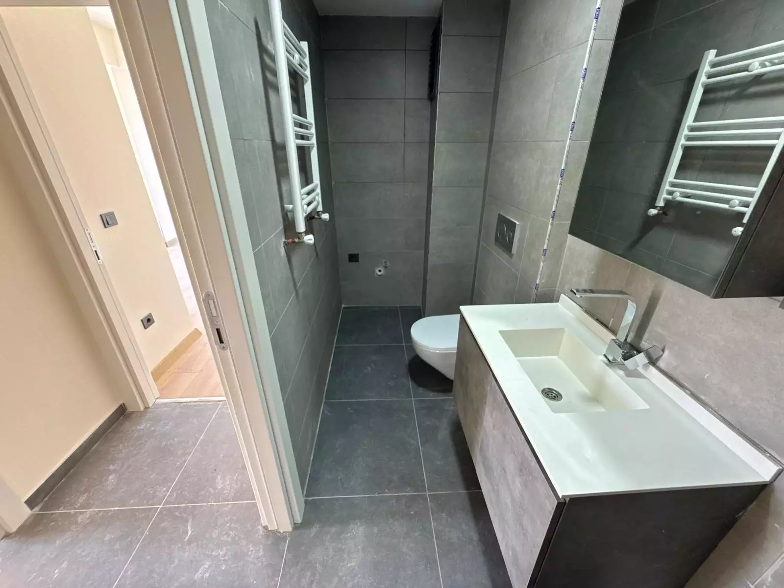 KAĞITHANE GÜLTEPE ZENİCON REZİDANSTA KİRALIK 2+1 DAİRE OTOPARKLI