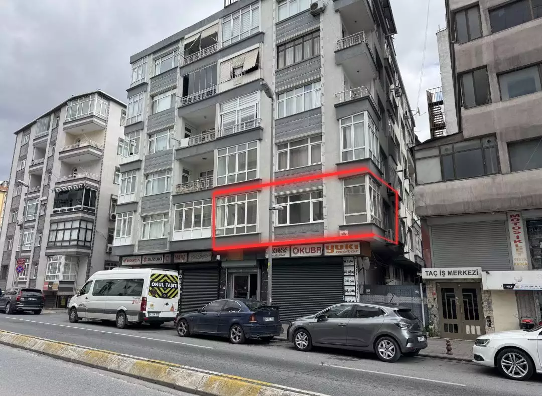 ŞİRİNEVLER E-5 ÜSTÜNDE ADA BAZINDA DÖNÜŞÜM 2+1 SATILIK DAİRE