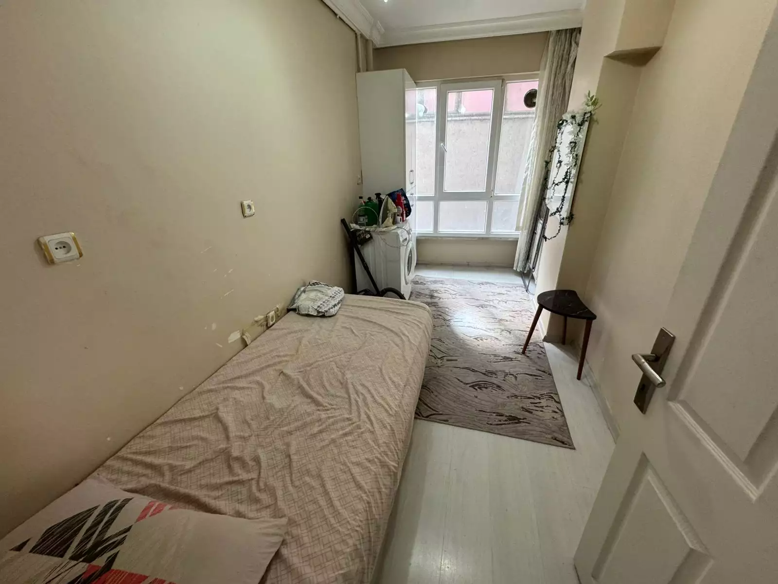 ŞİRİNEVLER E-5 ÜSTÜNDE ADA BAZINDA DÖNÜŞÜM 2+1 SATILIK DAİRE