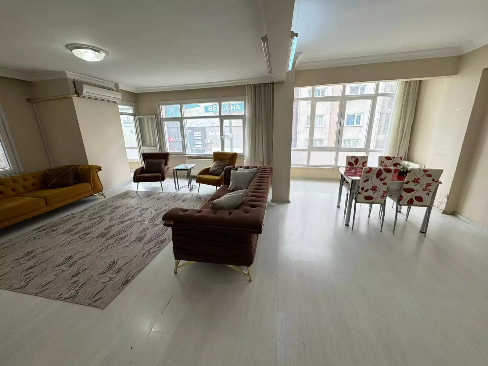 ŞİRİNEVLER E-5 ÜSTÜNDE ADA BAZINDA DÖNÜŞÜM 2+1 SATILIK DAİRE