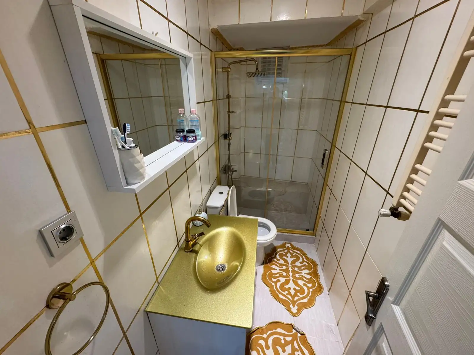 KASIMPAŞADA SATILIK 2+1 DEKORASYONLU DAİRE