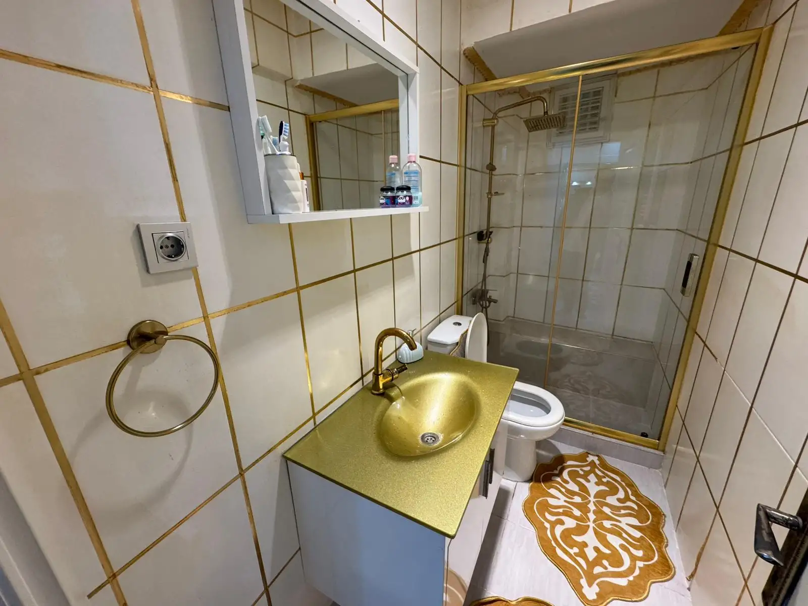 KASIMPAŞADA SATILIK 2+1 DEKORASYONLU DAİRE