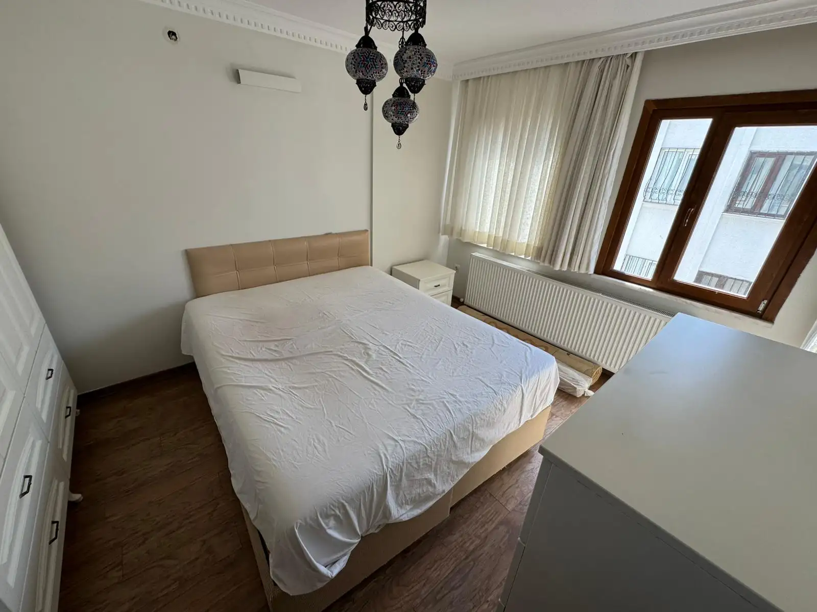 KUMBURGAZDA DENİZE 50 METRE SİTE İÇİNDE EŞYALI SATILIK 5+2 VİLLA