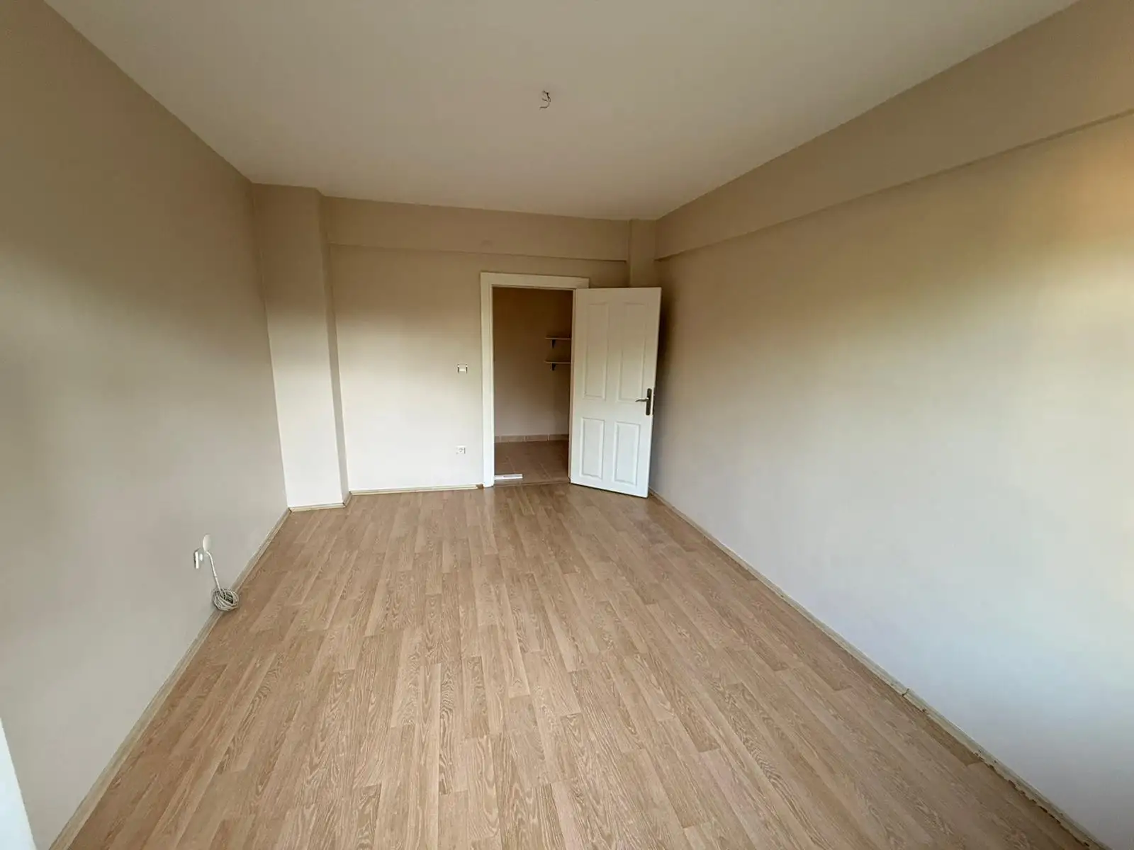 SARIYER ÇAMLITEPEDE KİRALIK GENİŞ ŞEHİR MANZARALI 3+1 DAİRE
