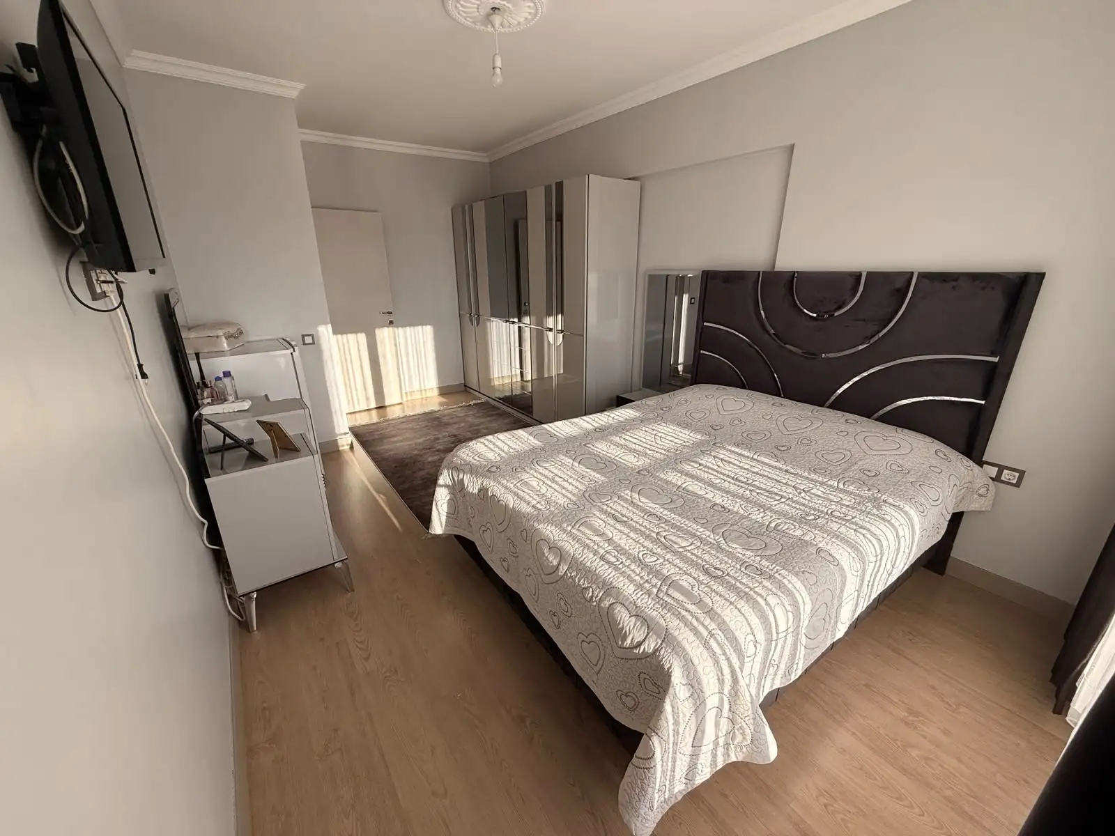 MANZARALI OTOPARKLI TOKİ KONUTLARINDA SATILIK GENİŞ 2+1 DAİRE