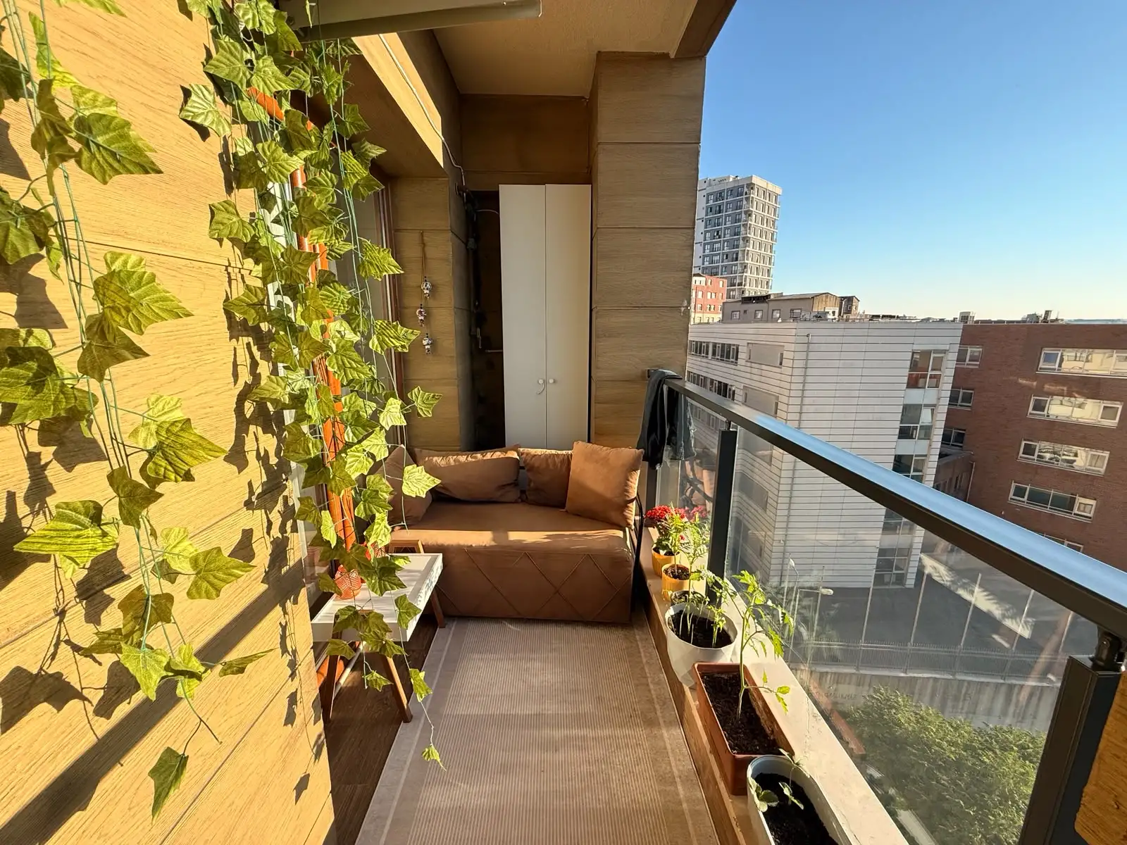 MANZARALI OTOPARKLI TOKİ KONUTLARINDA SATILIK GENİŞ 2+1 DAİRE