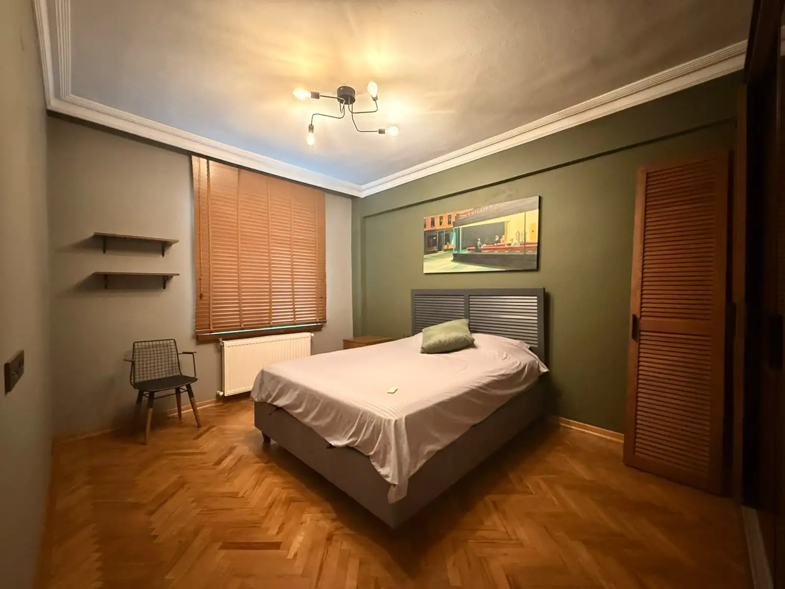 ETİLER'DE YENİ TADİLATLI LÜKS VE YENİ EŞYALI KİRALIK 2+1 DAİRE