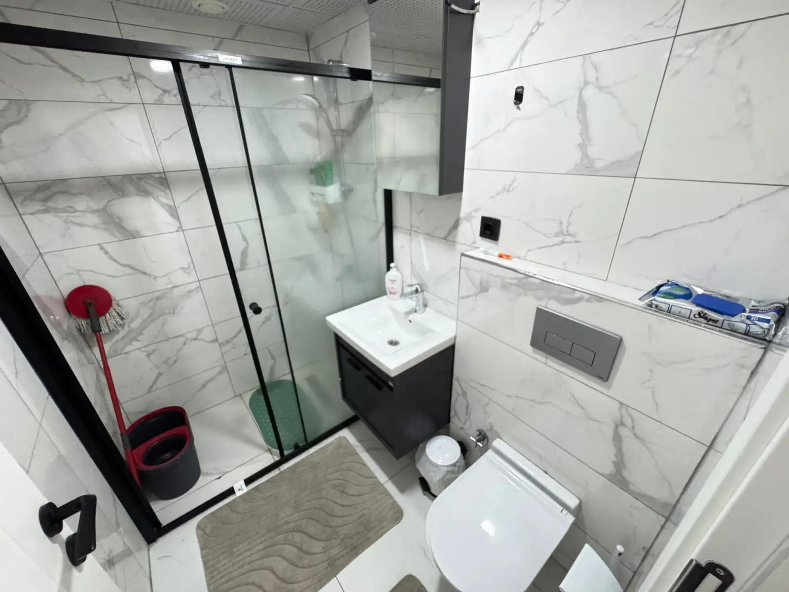 LEVENT POİNT REZİDANSTA KİRALIK EŞYALI 1+1 DAİRE METRO 150 METRE