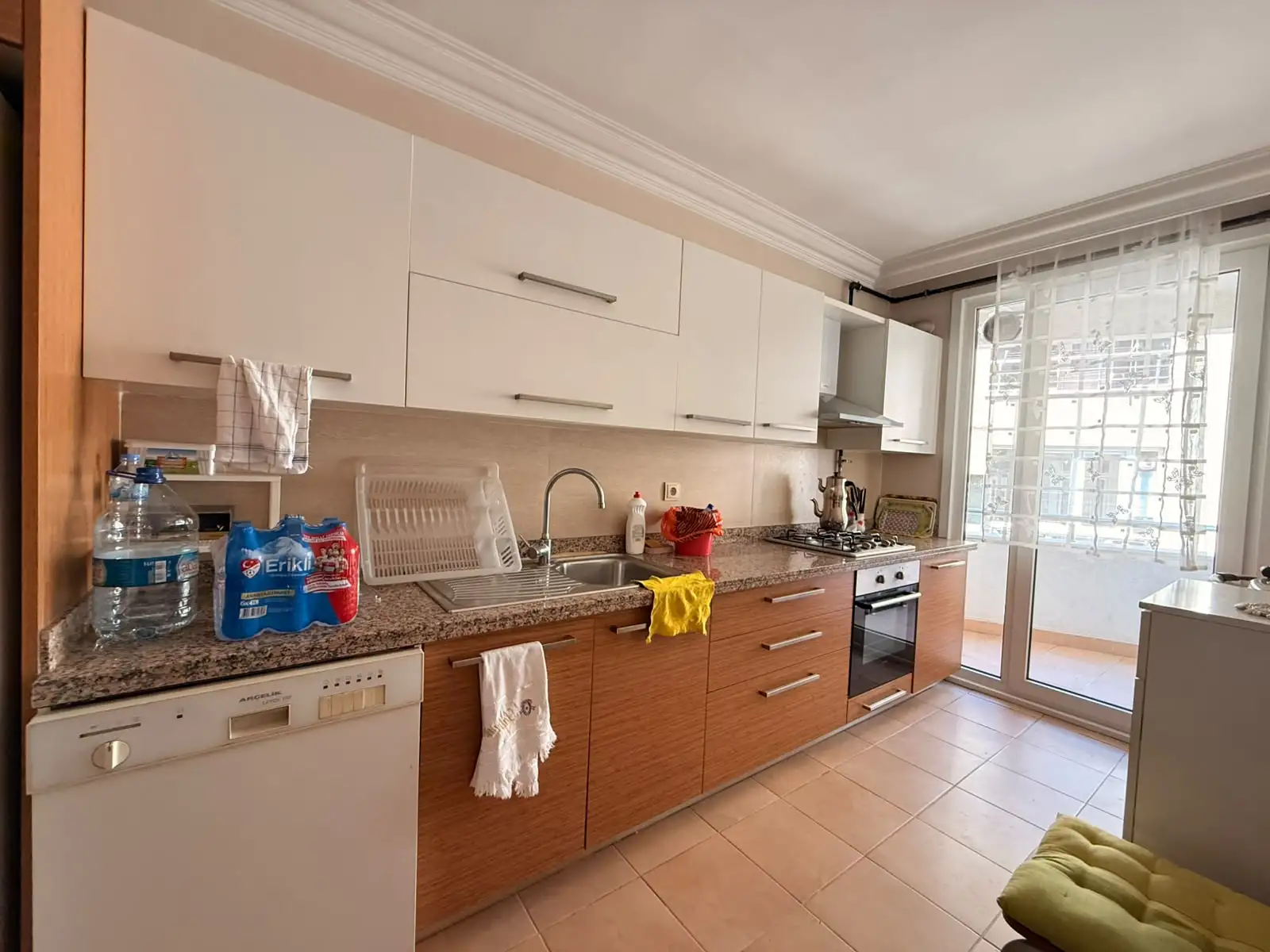 SÜTLÜCEDE HALİÇ MANZARALI SİTE İÇİNDE SATILIK 3+1 DAİRE