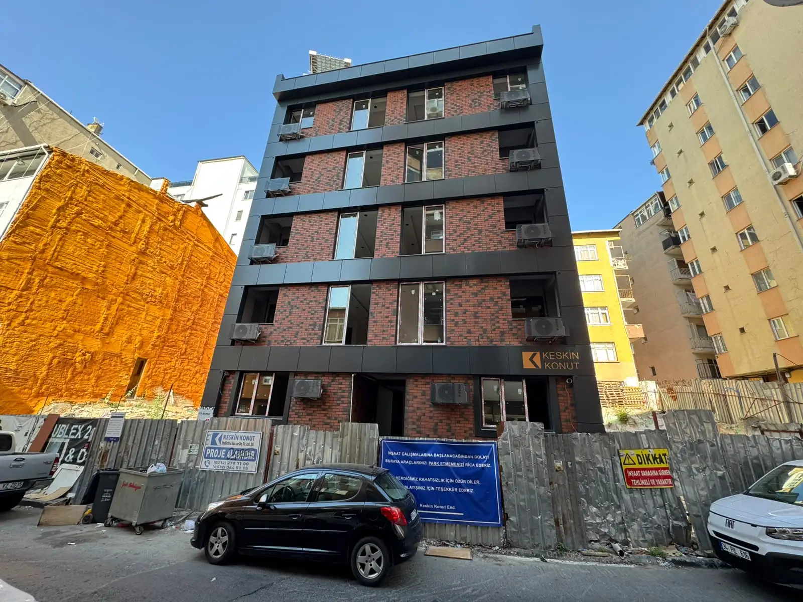 ESENTEPE'DE METROYA YAKIN SIFIR BİNADA SATILIK 3+1 DUBLEKS DAİRE