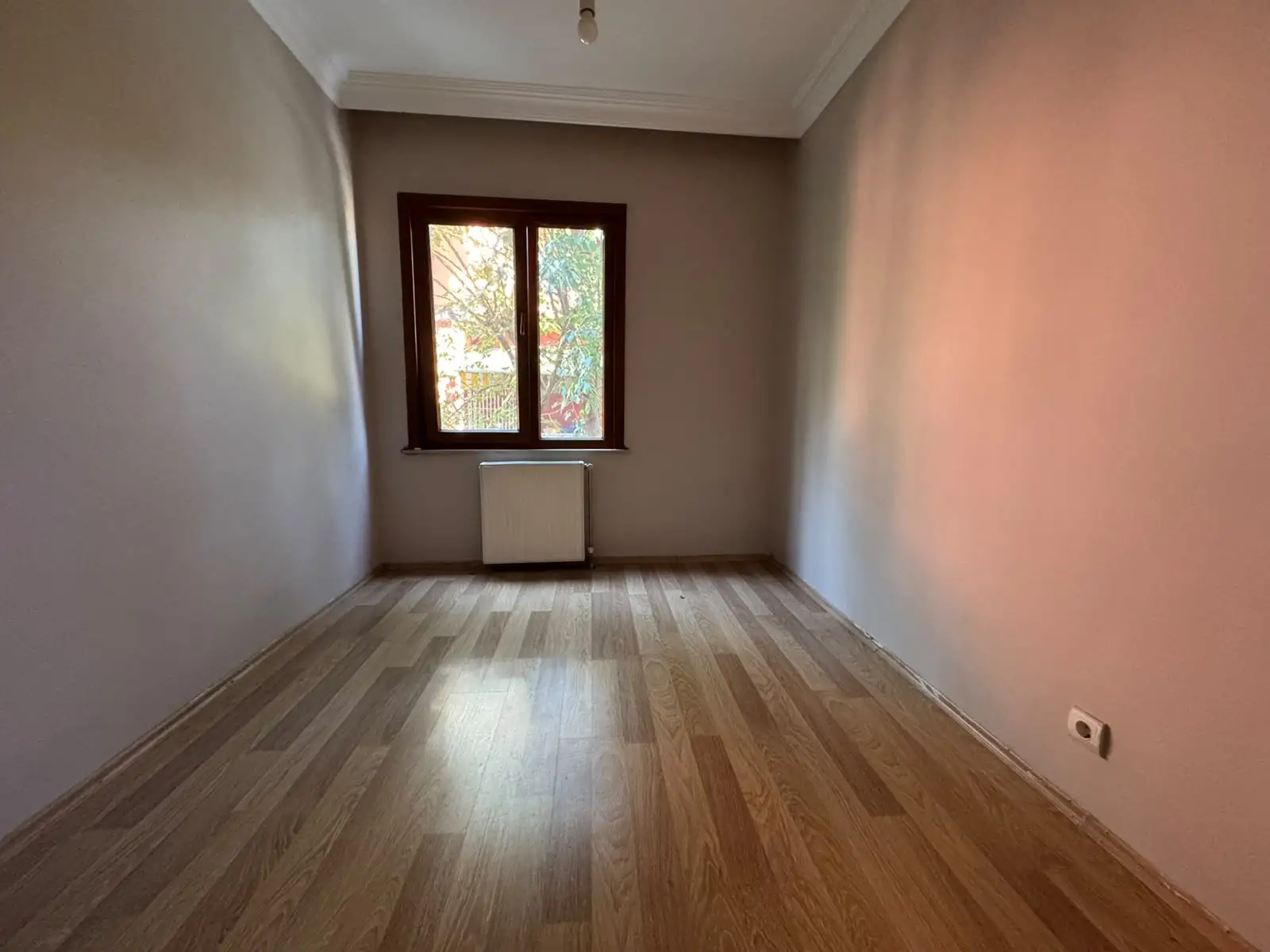 HALİL RIFAT PAŞA'DA KAPALI OTOPARKLI SATILIK 3+1 DAİRE
