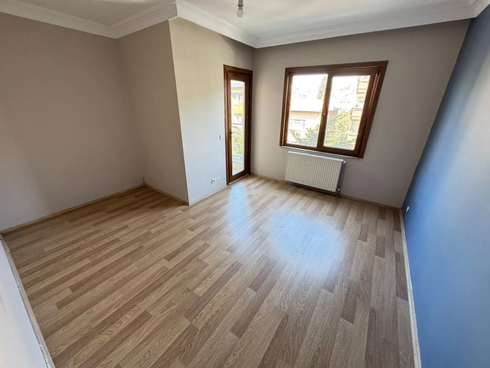 HALİL RIFAT PAŞA'DA KAPALI OTOPARKLI SATILIK 3+1 DAİRE