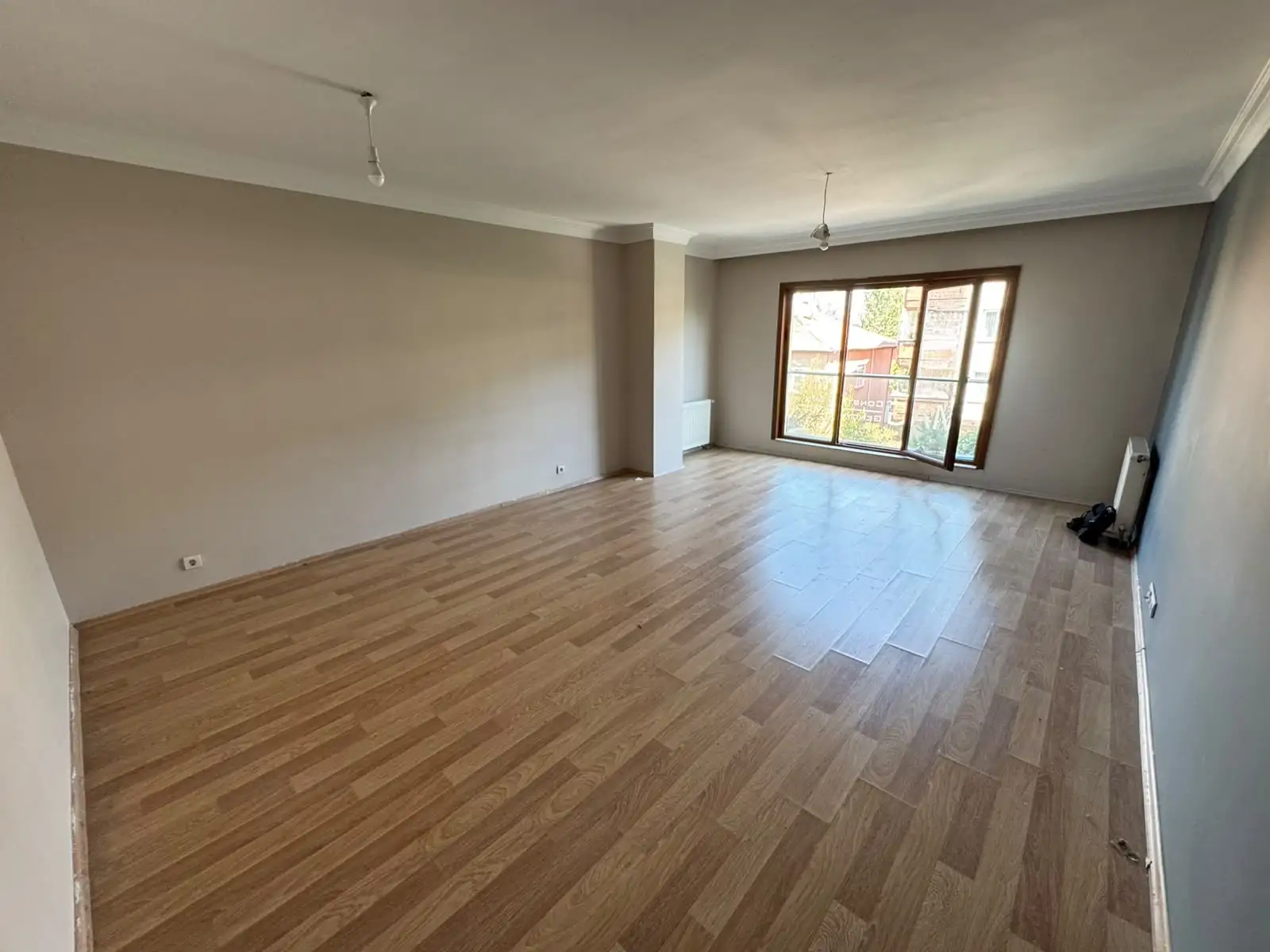 HALİL RIFAT PAŞA'DA KAPALI OTOPARKLI SATILIK 3+1 DAİRE