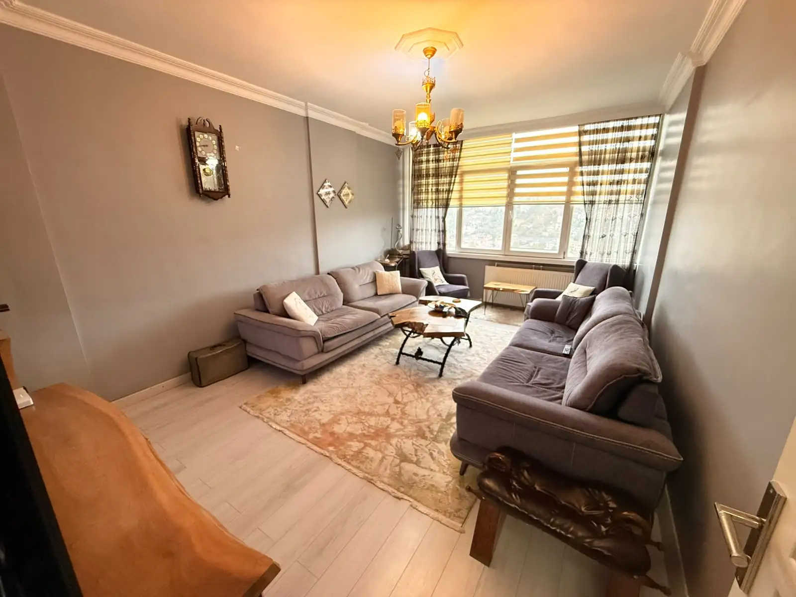 ÇENGELKÖYDE HAVUZLU SİTE İÇERİSİNDE SATILIK 3+1 DAİRE